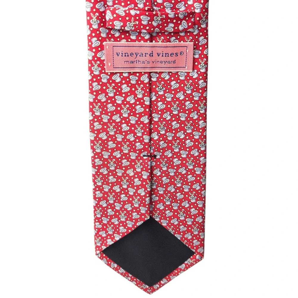 Vineyard Vines Necktie Mens Red White Silk Magic Rabbit Top Hat Magician Tie USA